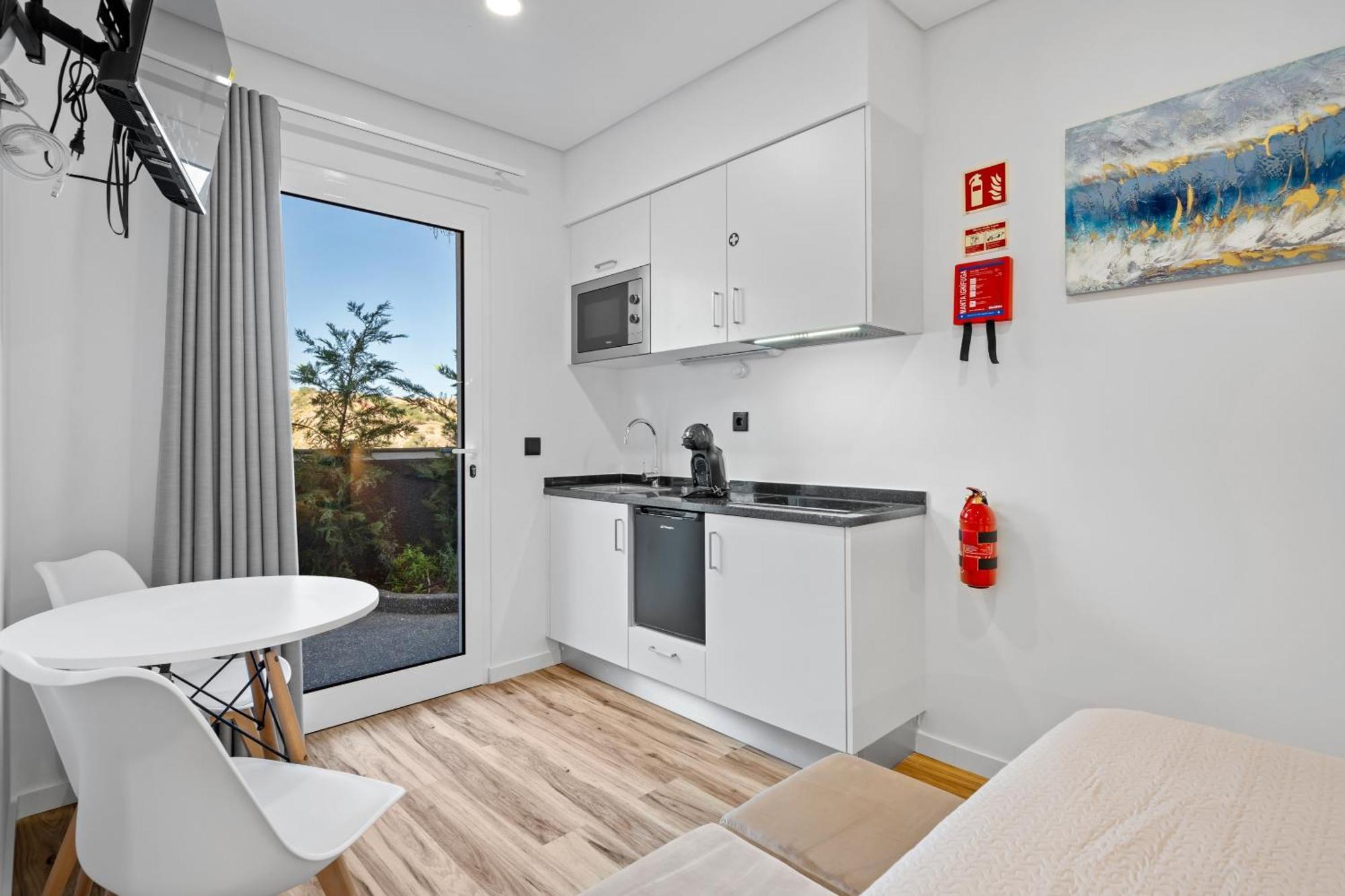 Sao Lourenco Guest House Canical  Rom bilde